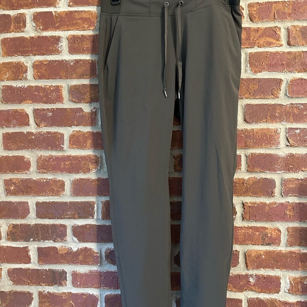 Athleta‎ casual pants